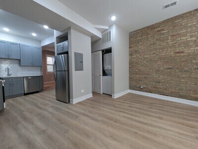 Photo - 421 W Belden Ave Unit 1