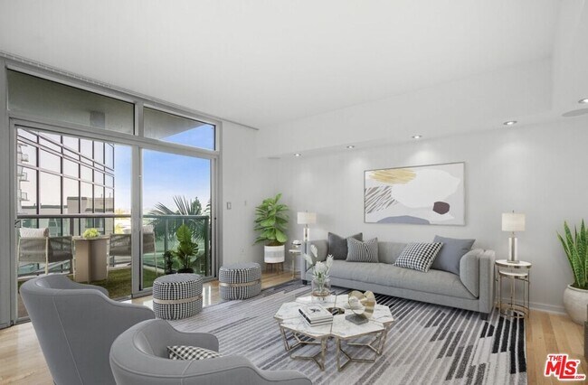 Building Photo - 13700 Marina Pointe Dr Unit 608 Rental