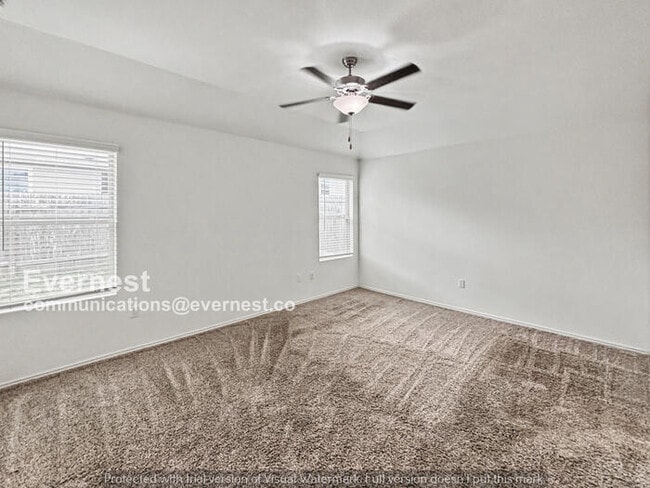 Photo - 4 Bed/2 Bath Home with Garage / Pet-Friendly / Available Now!