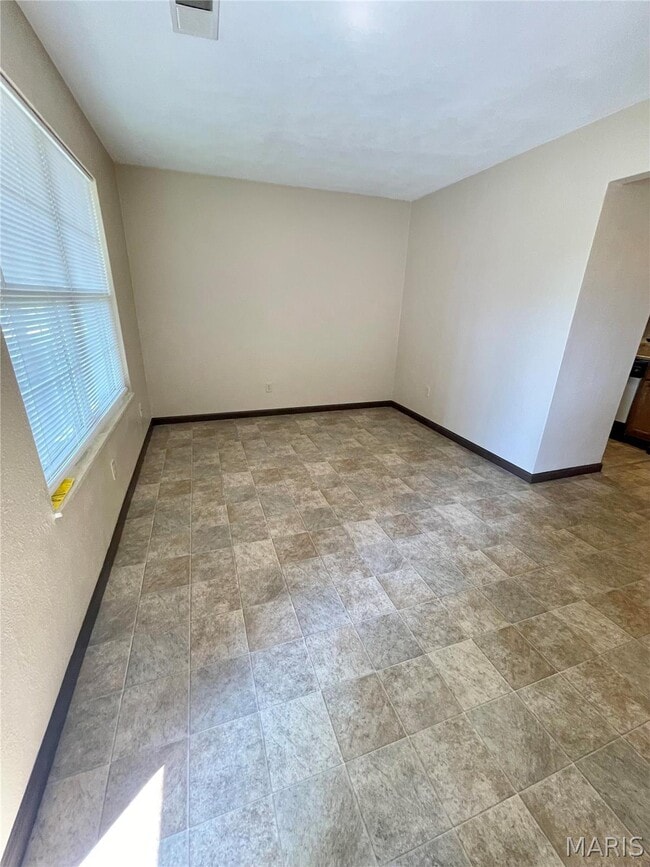 Photo - 11 Pheasantwood Dr