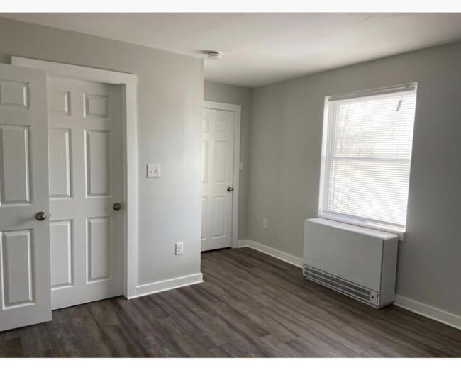 Photo - 45 W Main St