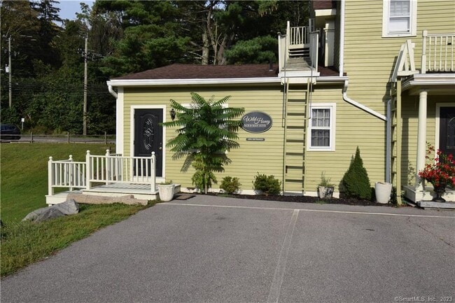 Photo - 159 Main St Unit E