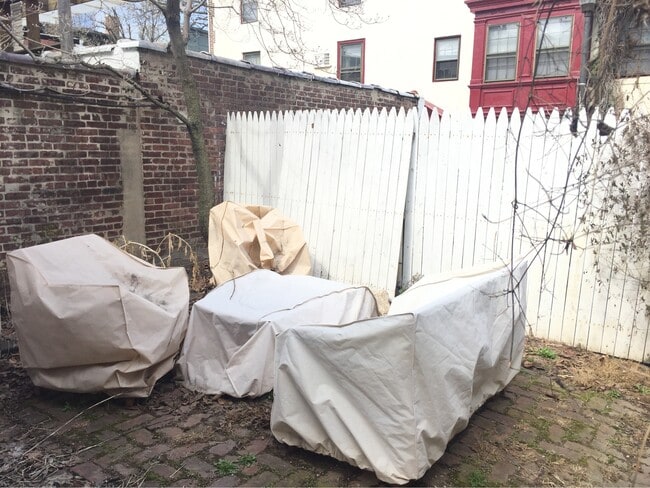 Photo - 2225 Spruce St