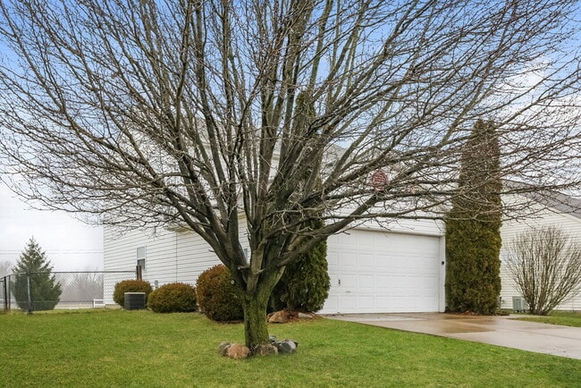 Photo - 468 Brookstone Dr