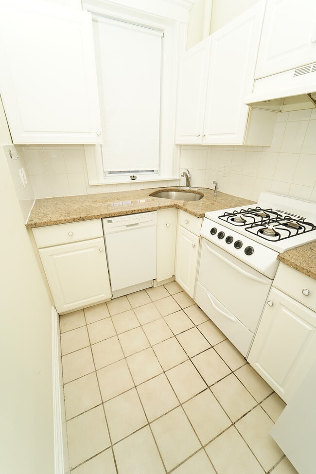 Photo - 317 Allston St