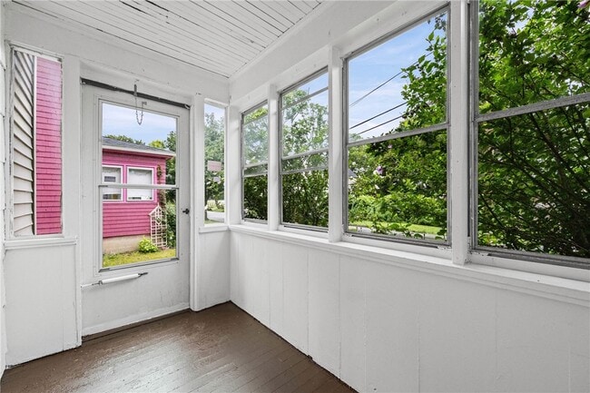 Photo - 98 Ackerman St