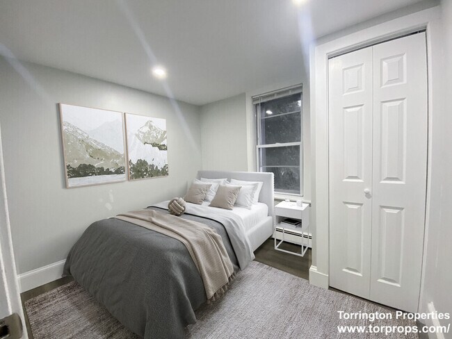 Photo - 351 E 8th St Unit Ground level