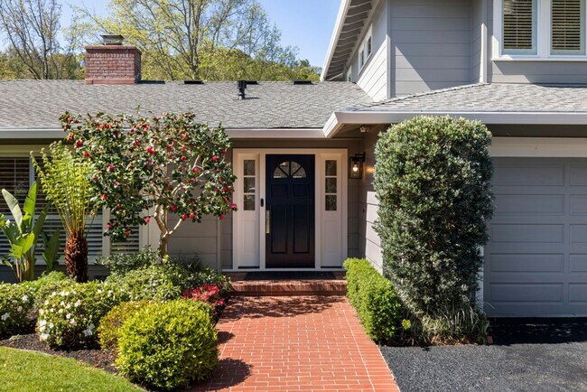 Photo - Impressive Sleepy Hollow Home on 1 Acre!  ...