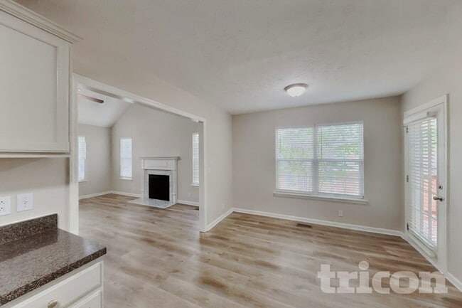 2805 Blackwood Dr
