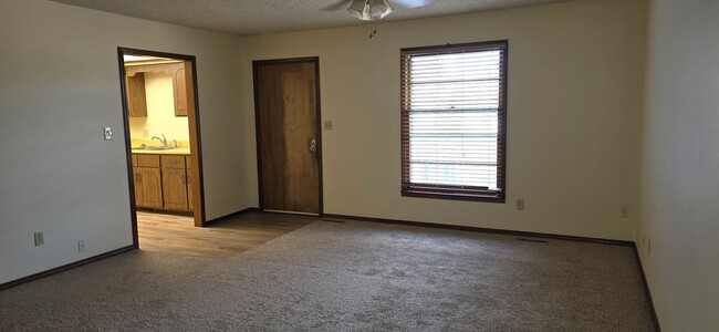 Photo - 2000 Square feet Duplex Southeast!  $1195