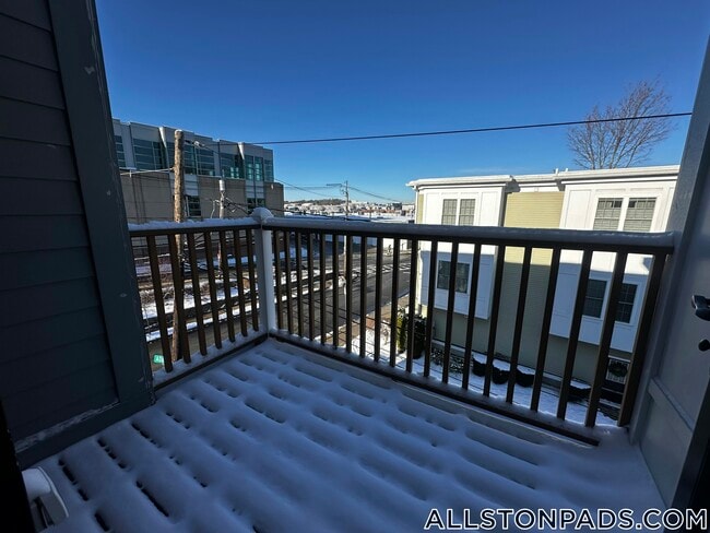 Photo - 157 Everett St Unit 303