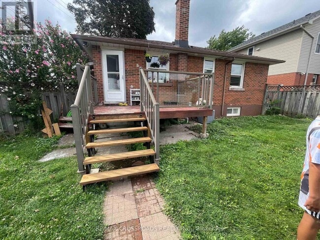 Photo - 493 Upper Gage Ave