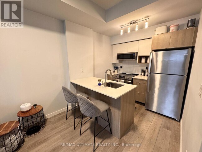 Photo - 1135 Cooke Blvd.