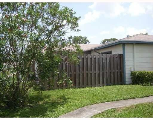 Building Photo - 1788 My Pl Unit 1