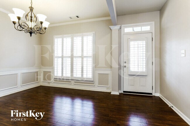 Photo - 2439 White Alder Dr NE