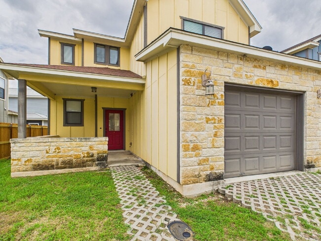 3-Bedroom Retreat with 2.5 Baths in Freder... - 3-Bedroom Retreat with 2.5 Baths in Freder... Apartment Unit 15