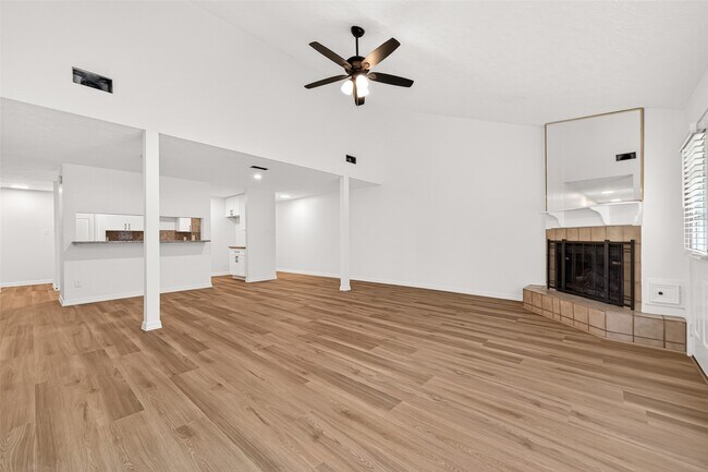 Photo - 2334 Autumn Springs Ln