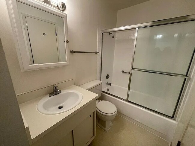 Interior de Cass Street terminado - 1 Captain Dr Unidad D254