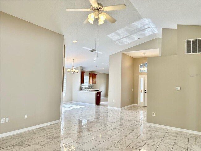 Photo - 13824 Royston Bend