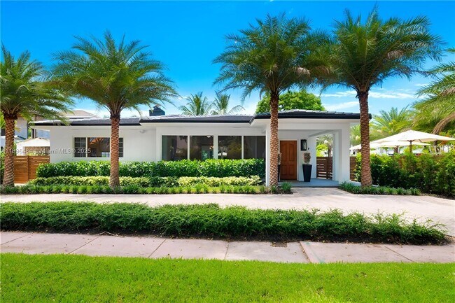 Photo - 2575 Pine Tree Dr