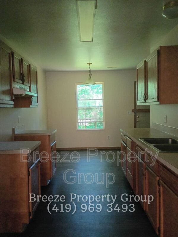 Photo - 546 Breaden St