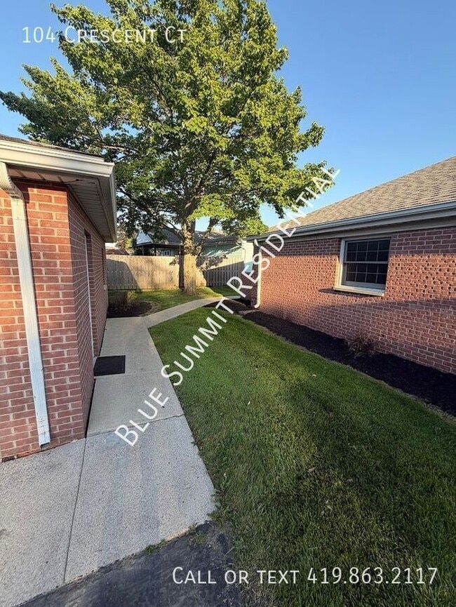 104 Crescent Ct