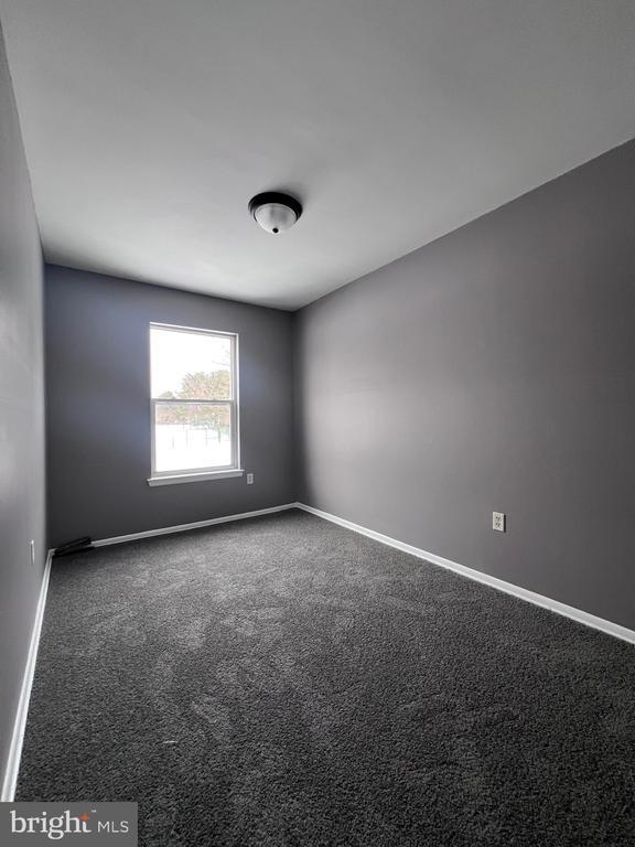 Photo - 120 Hopkins Ct