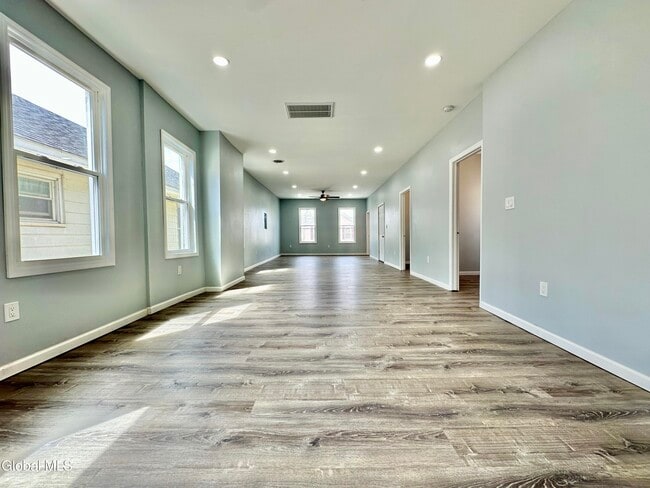 Photo - 37 High St Unit 2