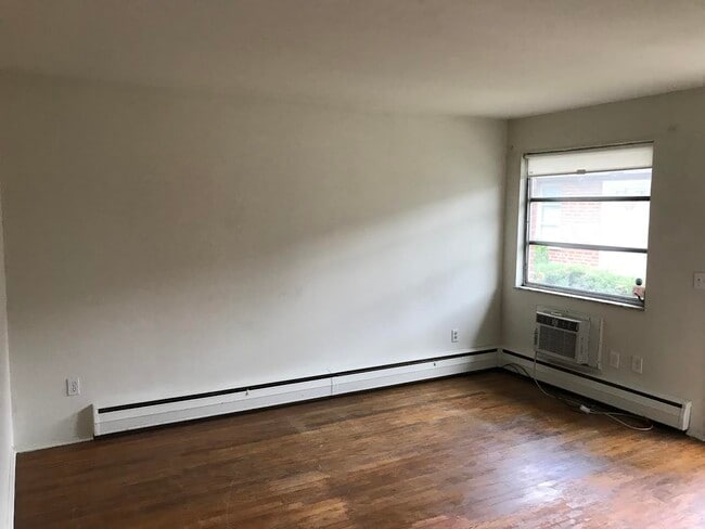 Photo - 512 Olden Ave Unidad 2