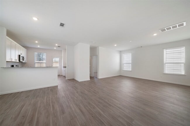 Photo - 5703 Finely Run St