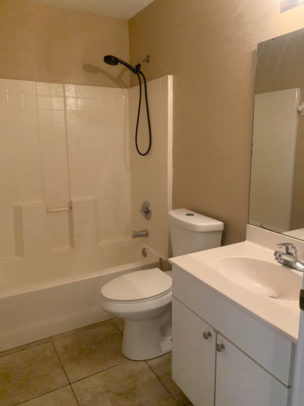 Photo - 10 Emerald Ln