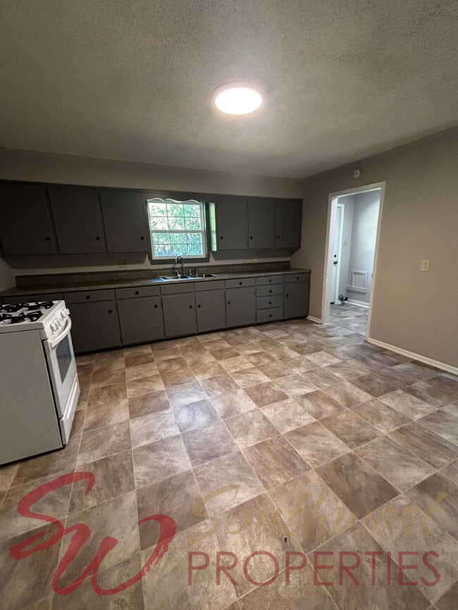 Photo - Cozy 2 Bed, 1 Bath Home