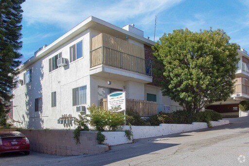 Building Photo - 3432-3434 S Centinela Ave Rental