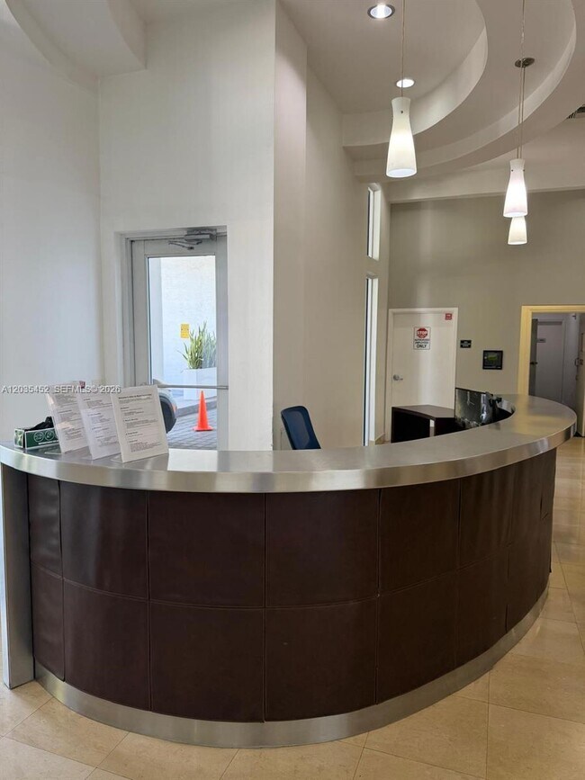 Photo - 1 Glen Royal Pkwy Unidad 1006