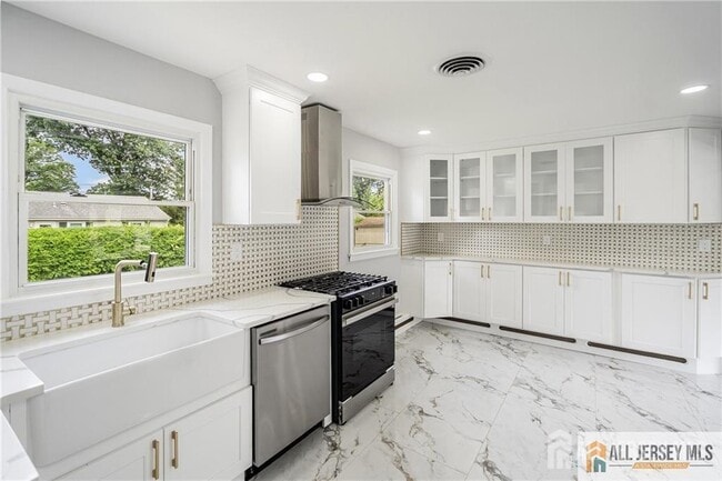 Photo - 366 Mulier Ave