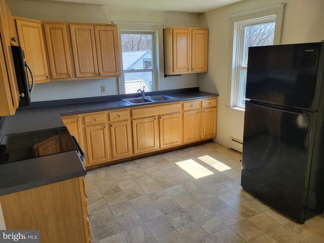 Photo - 970 Brownsville Rd