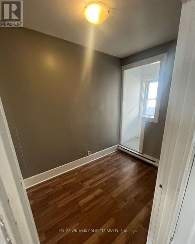 Photo - 255 Jarvis St Unité 2