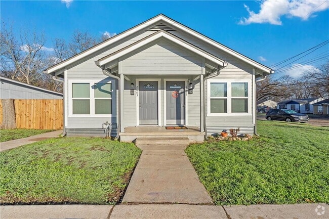 Building Photo - Charming 1 Bed, 1 Bath Rental in Waco, TX ...