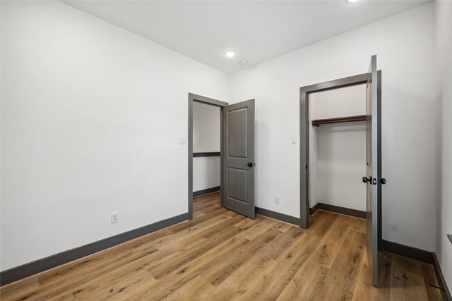 Photo - 8013 Ritz St