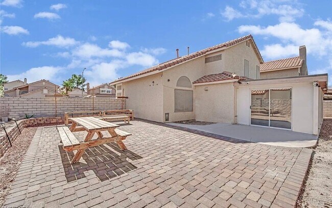 Photo - 5620 Indian Ridge Dr