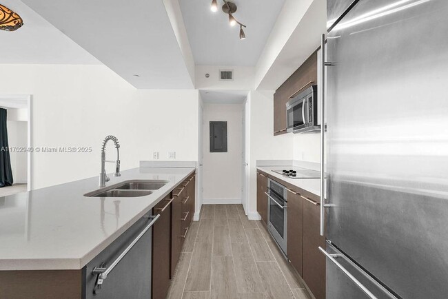 Photo - 55 SE 6th St Unit 3703