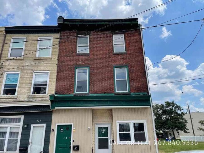 Building Photo - 132 N King St Unit COMMERCI