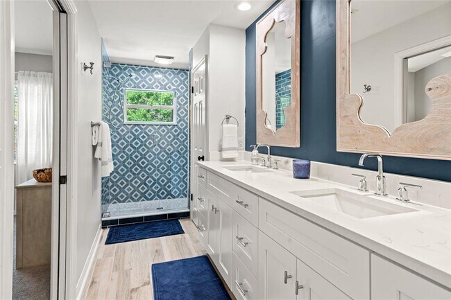 Photo - 1508 S Bay Villa Pl