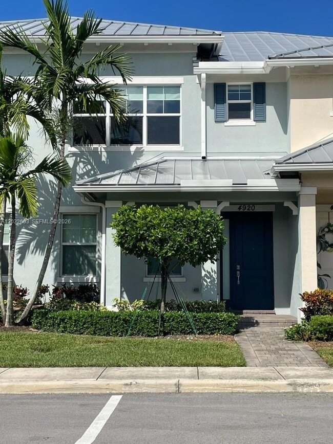 Building Photo - 4920 Eucalyptus Dr