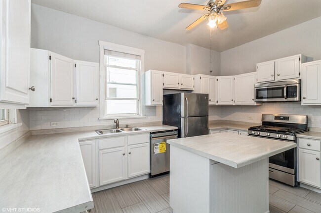 Building Photo - 1729 N Campbell Ave Unit 2 Rental