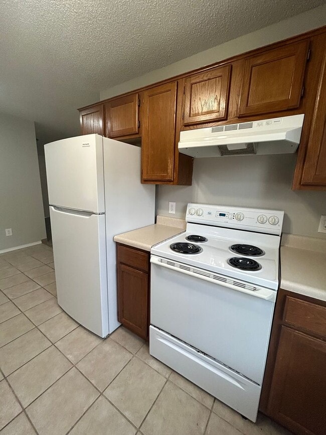 Photo - 3300 SW Landau Ct Unit 3300 SW Landau Ct Apt 1