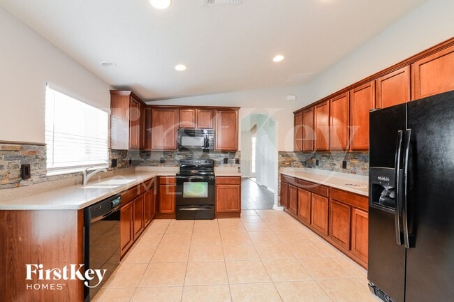 Photo - 5525 106th Ave E