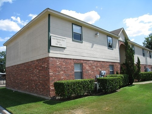 St. James Place - St. James Place Apartments