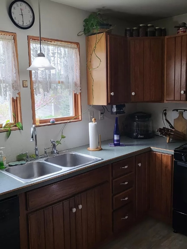 Photo - 200 N Sycamore Ave