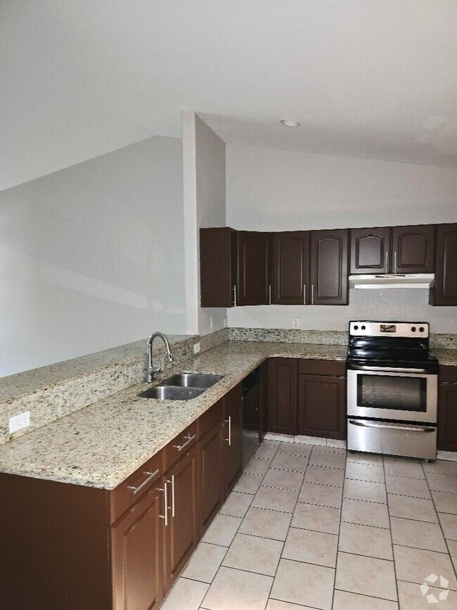 Building Photo - 1406 White Pine Dr Rental